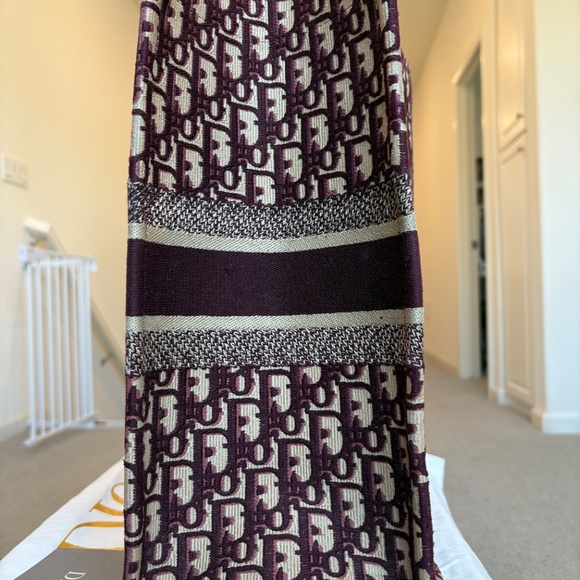 Dior Oblique Canvas Book Tote Bag- Burgundy- Large- MSRP $3,500 - Picture 4 of 12